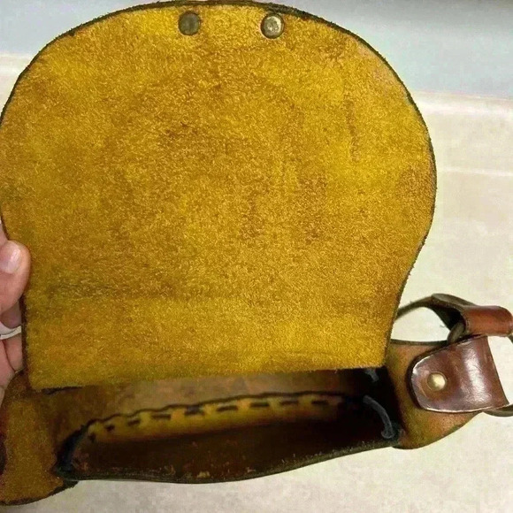 Western Leather latch closure purse with design - Picture 7 of 8